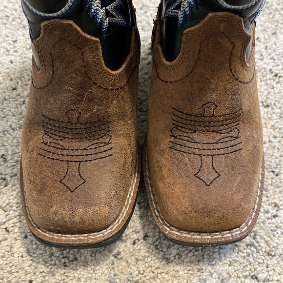 Toddler Ariat Boots - Picture 2 of 6